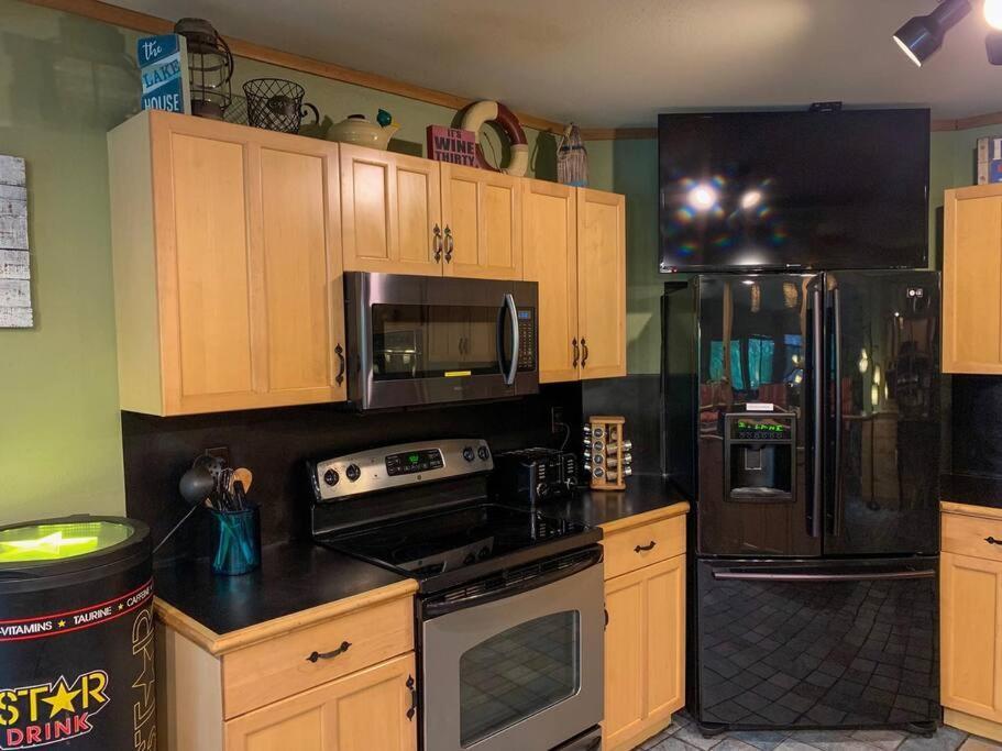 The River Haven - Sleeps 32 - On Guadalupe River سيغوين المظهر الخارجي الصورة