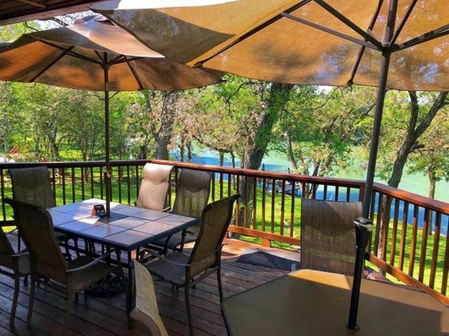 The River Haven - Sleeps 32 - On Guadalupe River سيغوين المظهر الخارجي الصورة