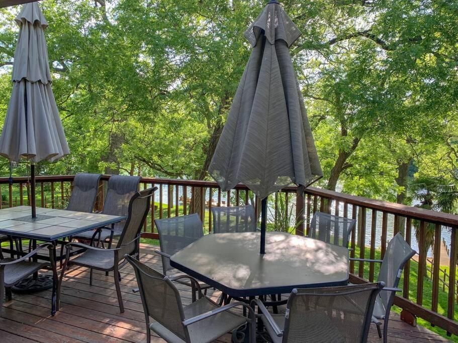 The River Haven - Sleeps 32 - On Guadalupe River سيغوين المظهر الخارجي الصورة