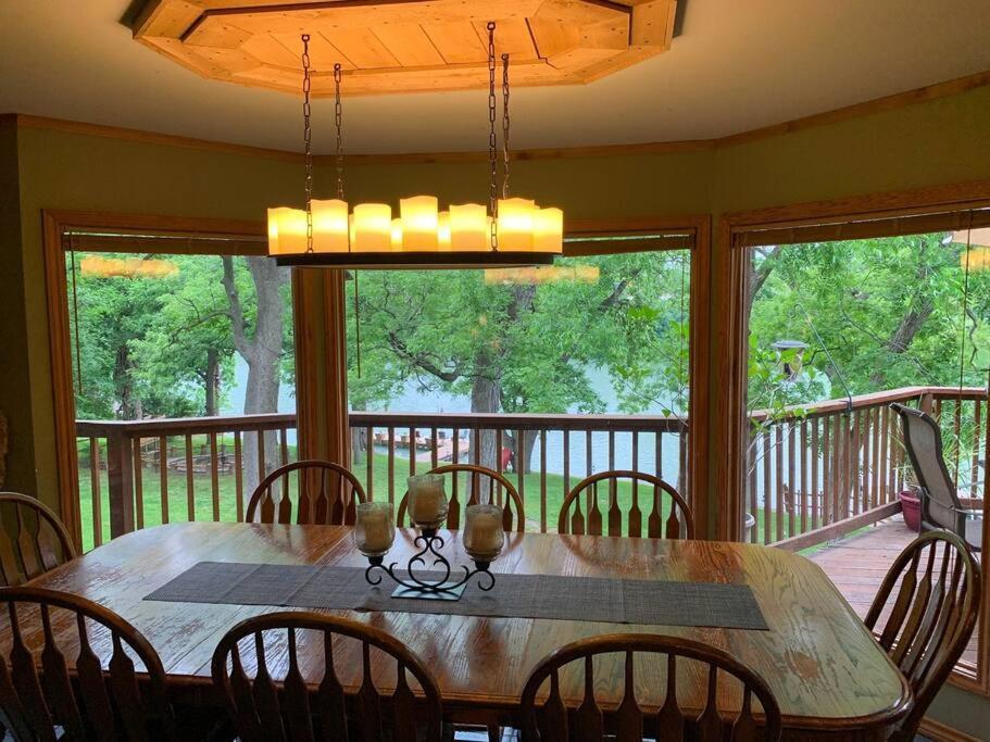 The River Haven - Sleeps 32 - On Guadalupe River سيغوين المظهر الخارجي الصورة