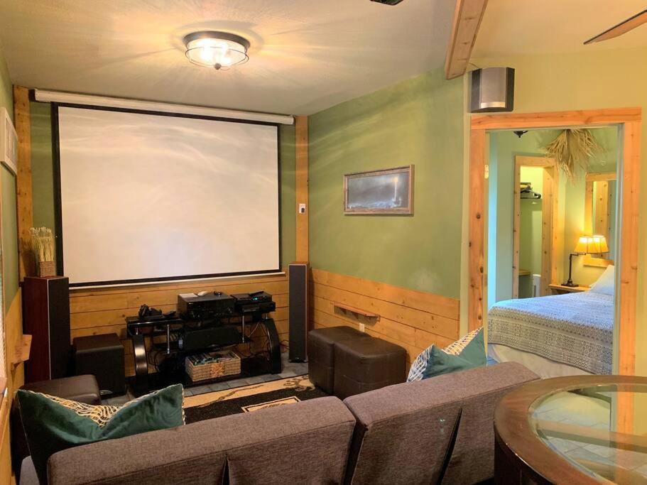 The River Haven - Sleeps 32 - On Guadalupe River سيغوين المظهر الخارجي الصورة