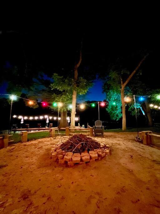 The River Haven - Sleeps 32 - On Guadalupe River سيغوين المظهر الخارجي الصورة